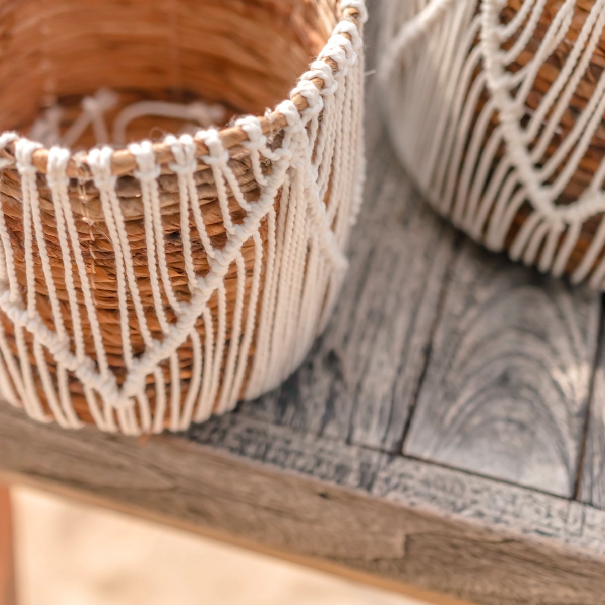 Kleiner Korb aus Seegras ORIS | Runder Blumenkorb | Gewebter Boho-Korb | Pflanzkorb | Pflanzer | Makramee-Korb