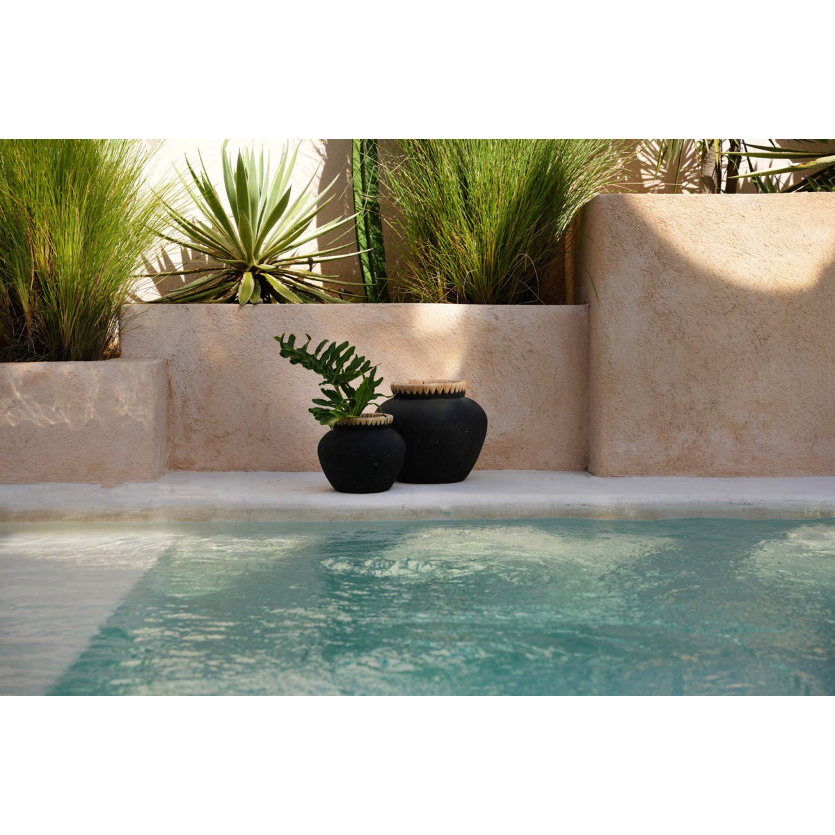 De Styly Vaas - Zwart Naturel - S