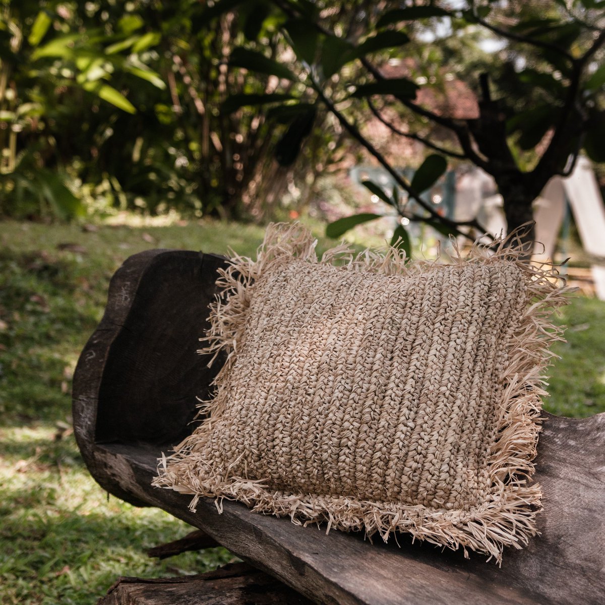 Boho Kussen GANDI gemaakt van Raffia