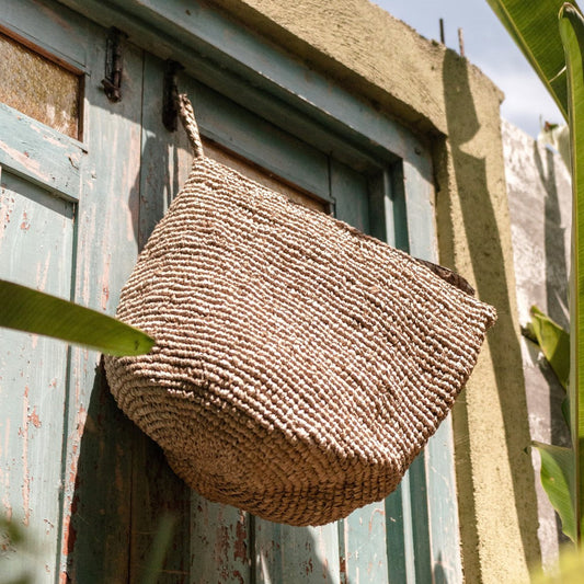 Wall basket UTARA made of Raffia